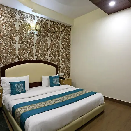 Oyo Hotel Asko International Near Gurudwara Shri Bangla Sahib